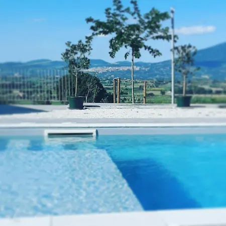 Incanto Della Natura Farma Cannara